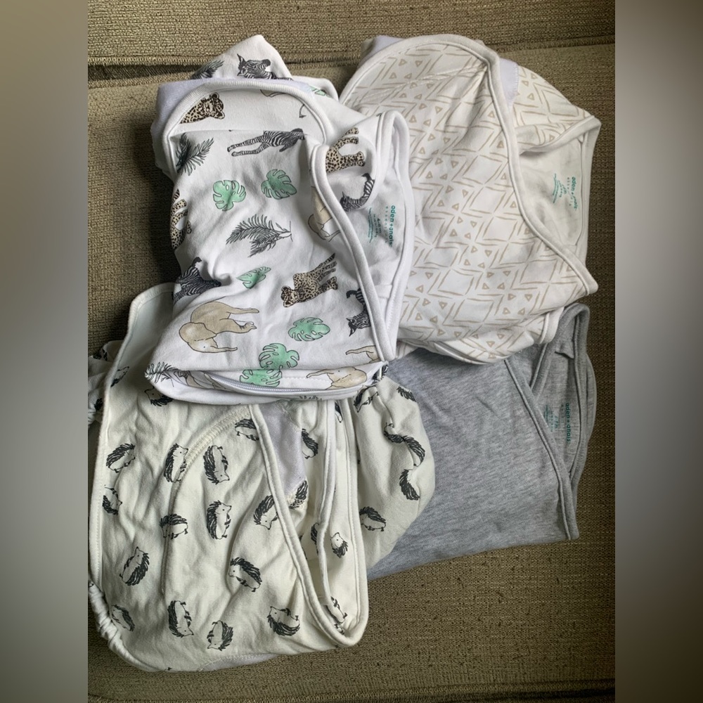 Bundle of 4 swaddles